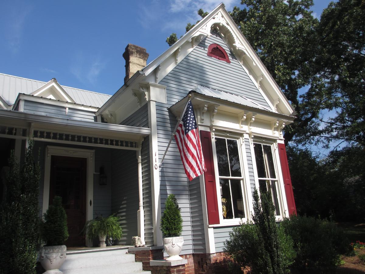 Adair Manor Bed & Breakfast Adairsville Bagian luar foto